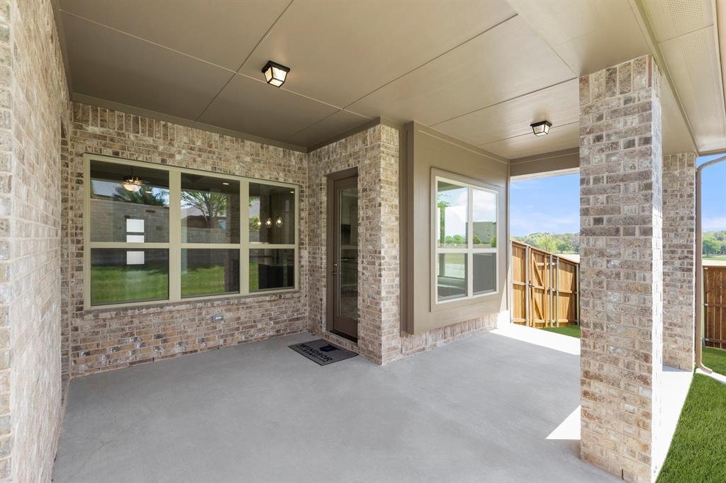 708 Splendor Drive McKinney, TX 75072 - Photo 25 of 29 a view of an empty room with a window