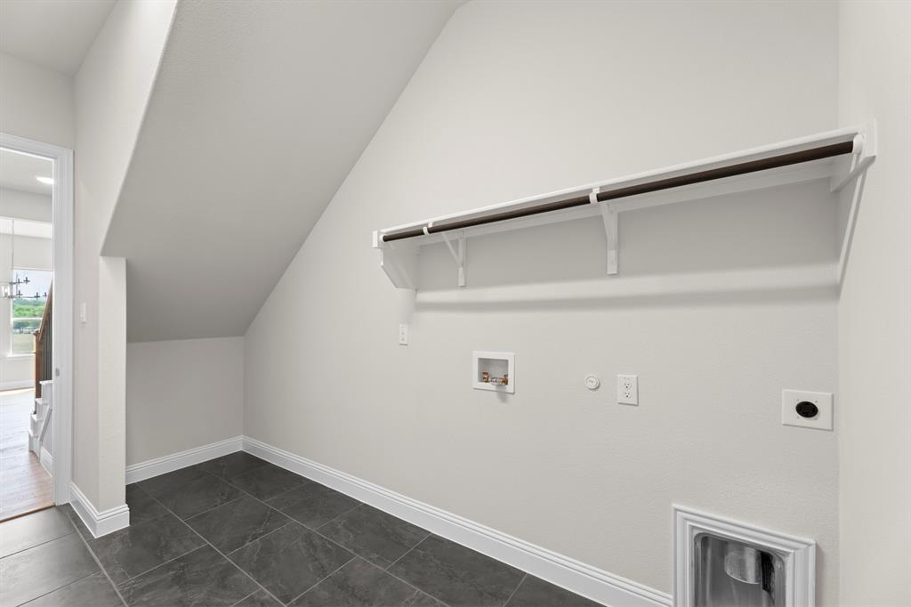 708 Splendor Drive McKinney, TX 75072 - Photo 7 of 29 a view of an empty room