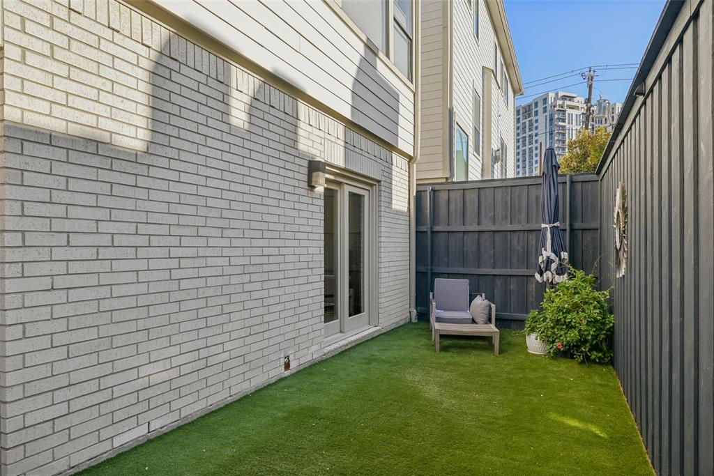 3926 Holland Avenue, Unit 102 Dallas, TX 75219 - Photo 34 of 40