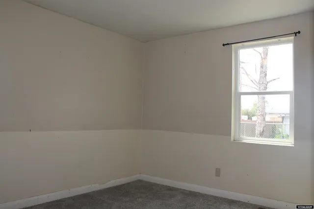 $250,000 | 15 Taylor Avenue, Marbleton, WY 83113