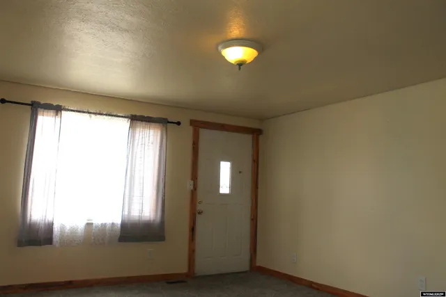 $250,000 | 15 Taylor Avenue, Marbleton, WY 83113