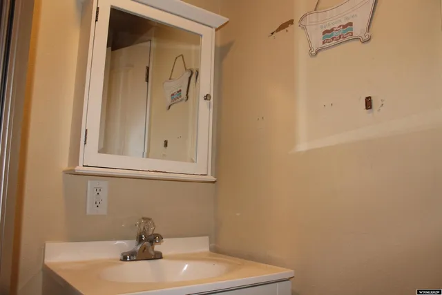 $250,000 | 15 Taylor Avenue, Marbleton, WY 83113