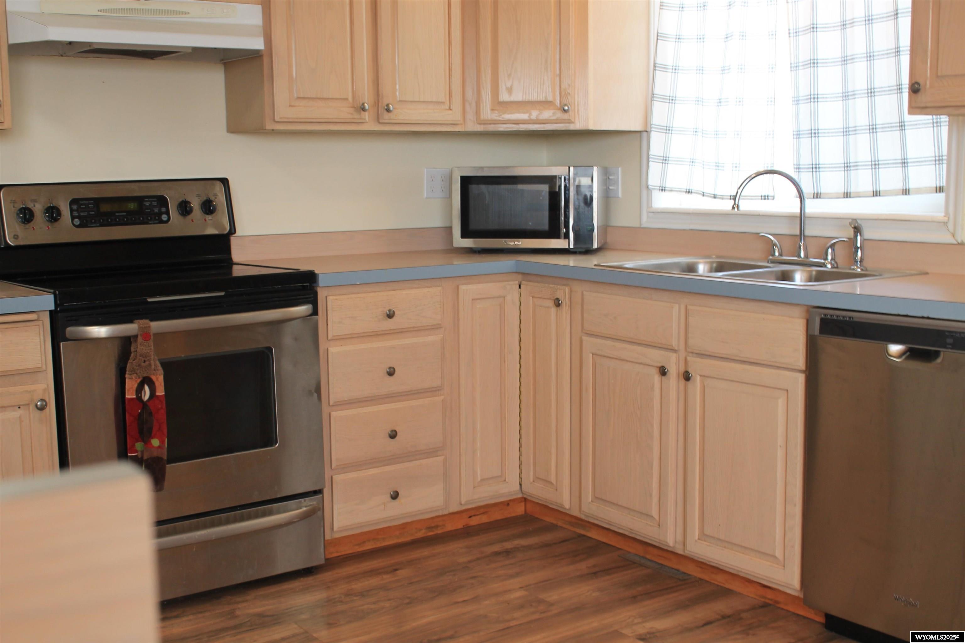 15 Taylor Avenue Marbleton, WY 83113 - Photo 5 of 50