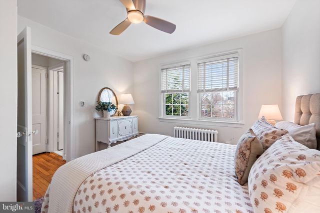 $840,000 | 12 East Linden Street, Alexandria, VA 22301