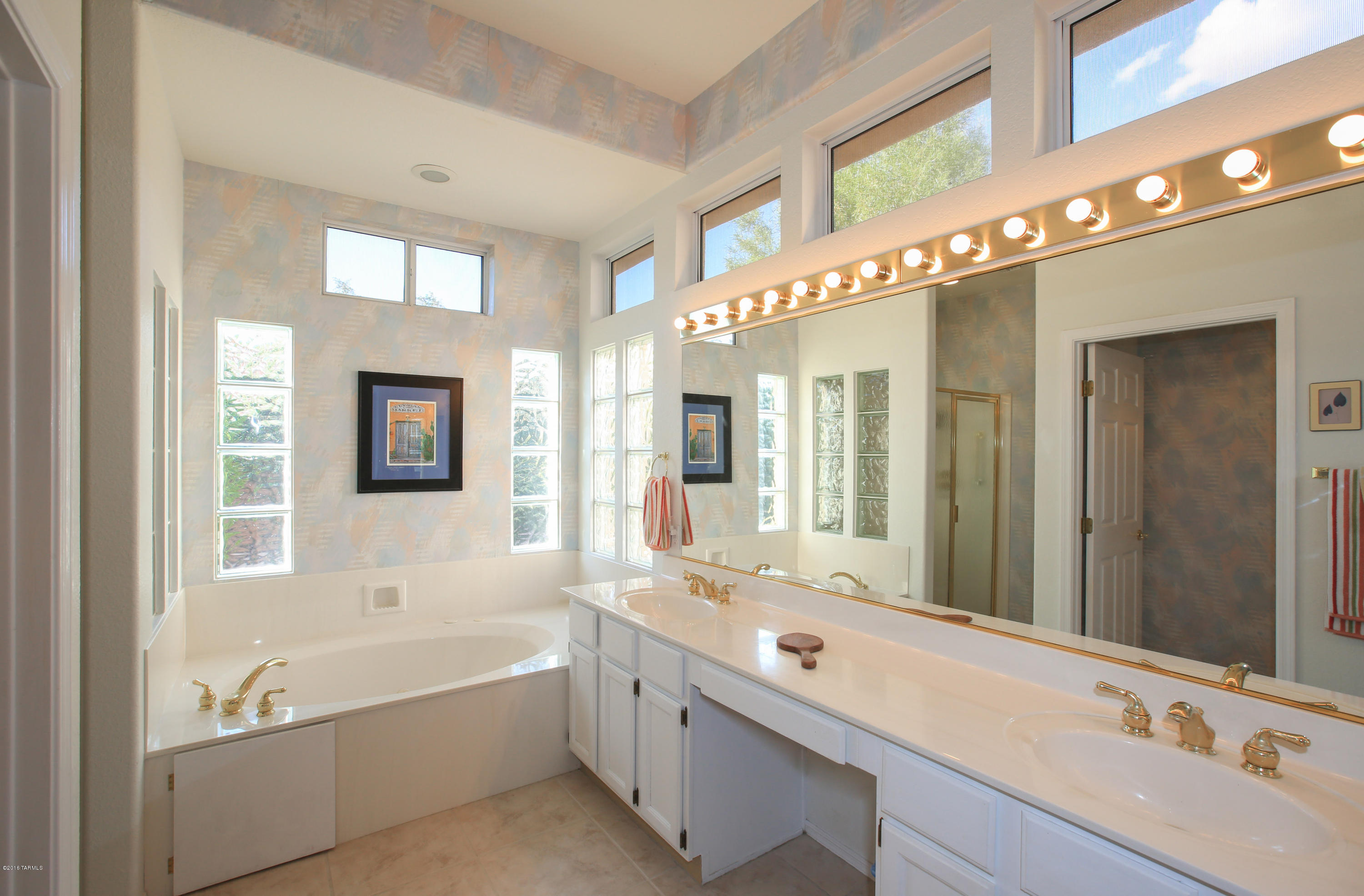 1285 East Royal Oak Road Oro Valley, AZ 85755 - Photo 26 of 34