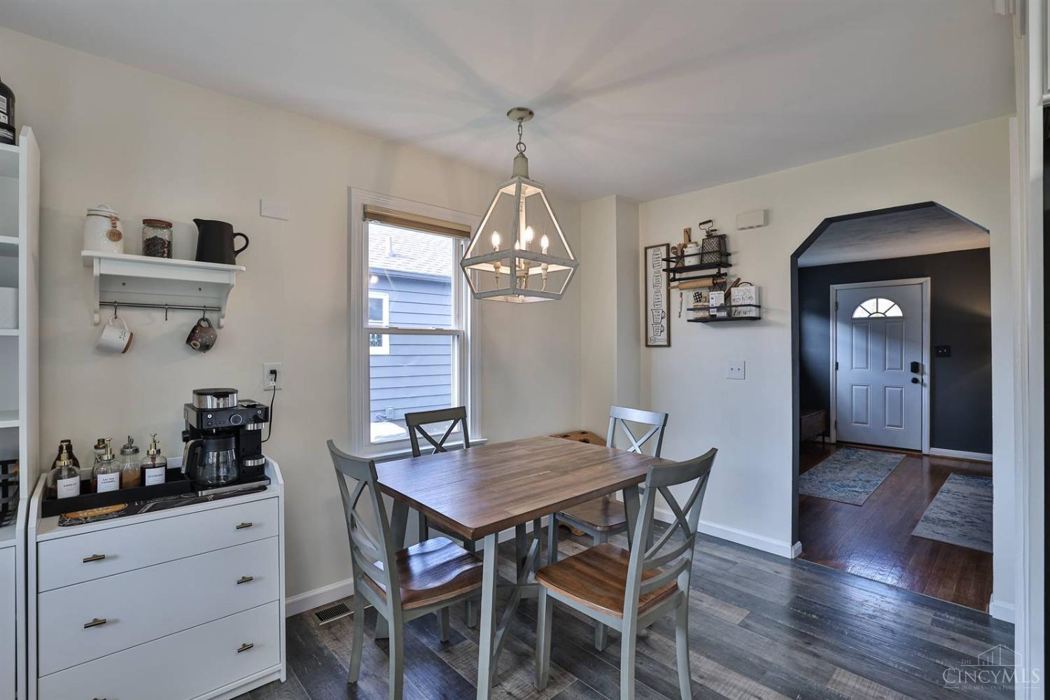 4555 Buxton Road Cincinnati, OH 45242 - Photo 10 of 25 Gallery Image 10
