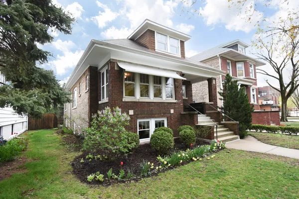 $620,000 | 1042 South Kenilworth Avenue, Oak Park, IL 60304