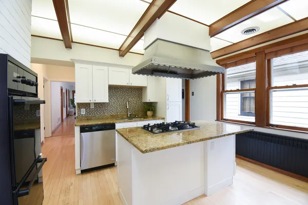 $620,000 | 1042 South Kenilworth Avenue, Oak Park, IL 60304