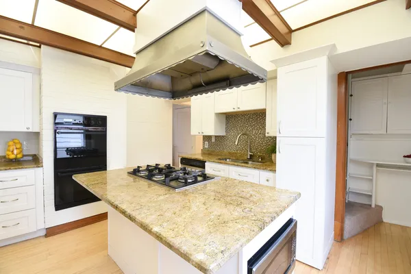 $620,000 | 1042 South Kenilworth Avenue, Oak Park, IL 60304