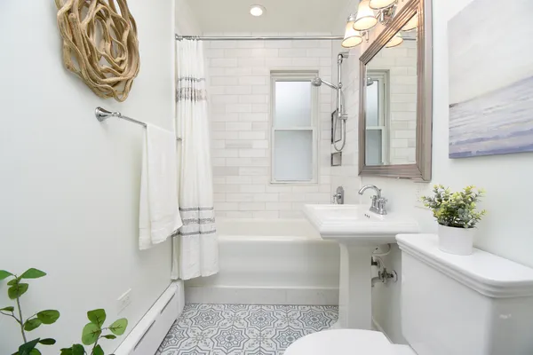 $620,000 | 1042 South Kenilworth Avenue, Oak Park, IL 60304