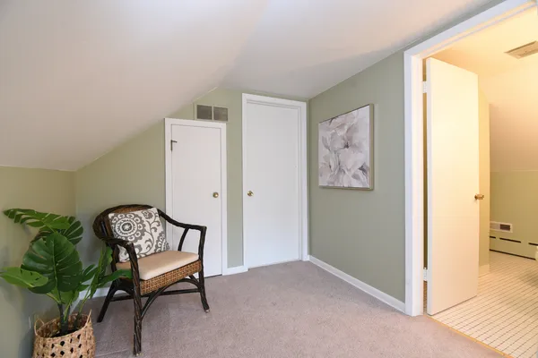 $620,000 | 1042 South Kenilworth Avenue, Oak Park, IL 60304