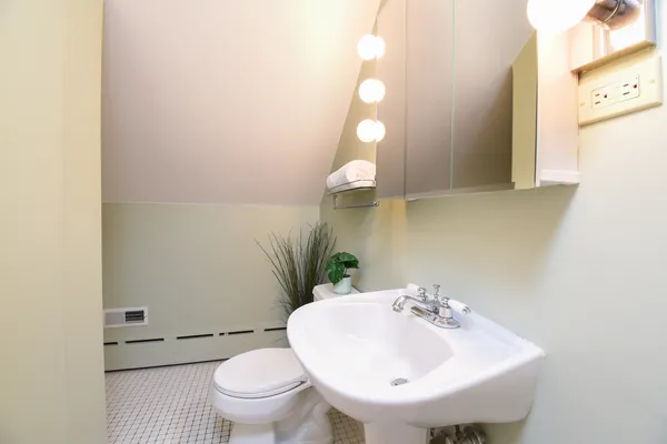 $620,000 | 1042 South Kenilworth Avenue, Oak Park, IL 60304