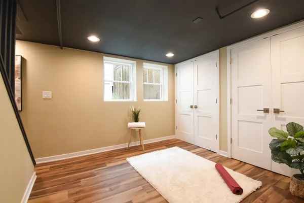 $620,000 | 1042 South Kenilworth Avenue, Oak Park, IL 60304