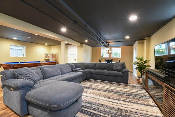 $620,000 | 1042 South Kenilworth Avenue, Oak Park, IL 60304
