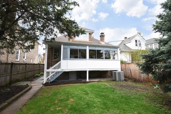 $620,000 | 1042 South Kenilworth Avenue, Oak Park, IL 60304
