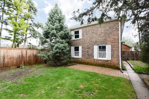 $620,000 | 1042 South Kenilworth Avenue, Oak Park, IL 60304