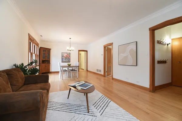 $620,000 | 1042 South Kenilworth Avenue, Oak Park, IL 60304