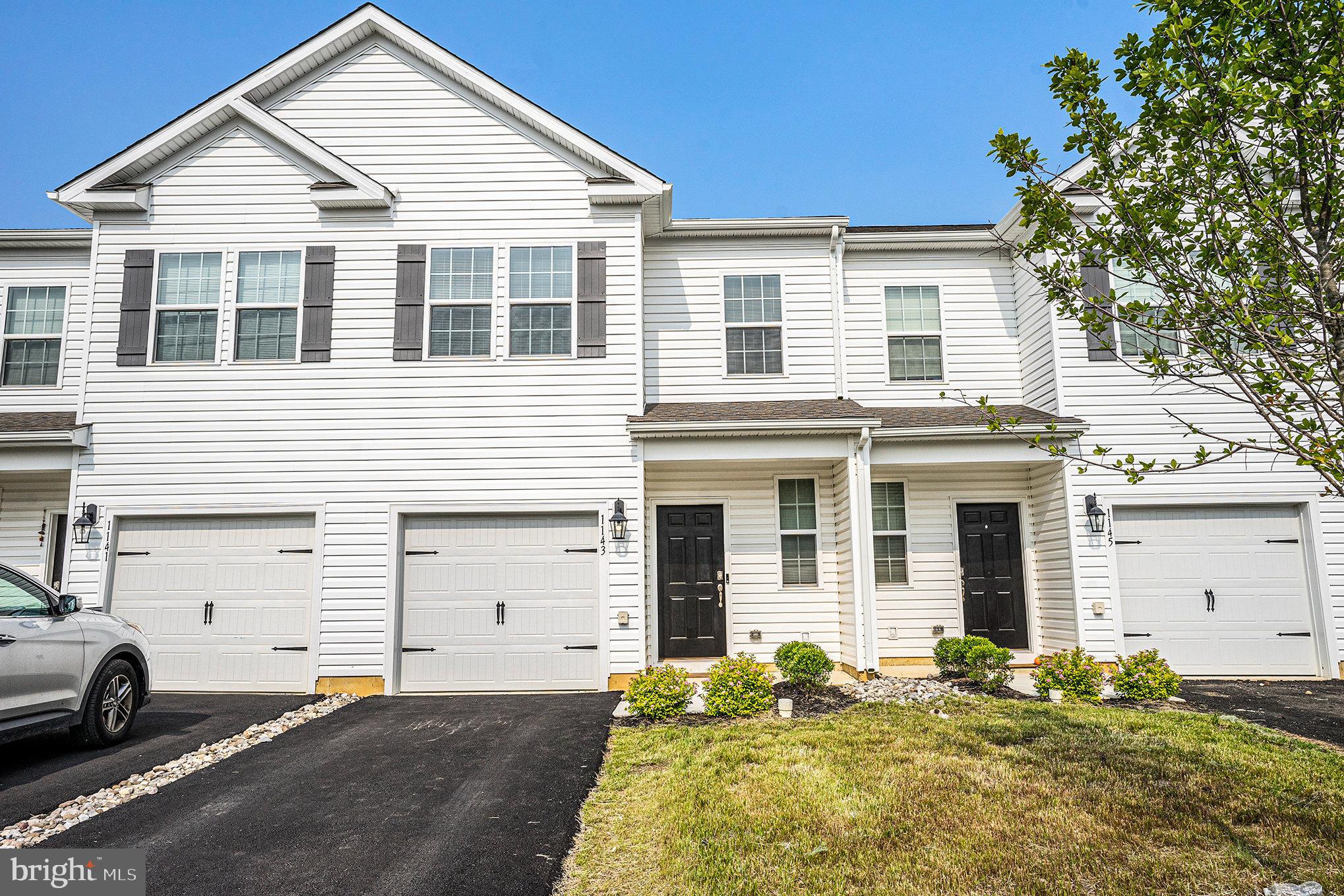1143 Martin Road Breinigsville, PA 18031 - Photo 1 of 35