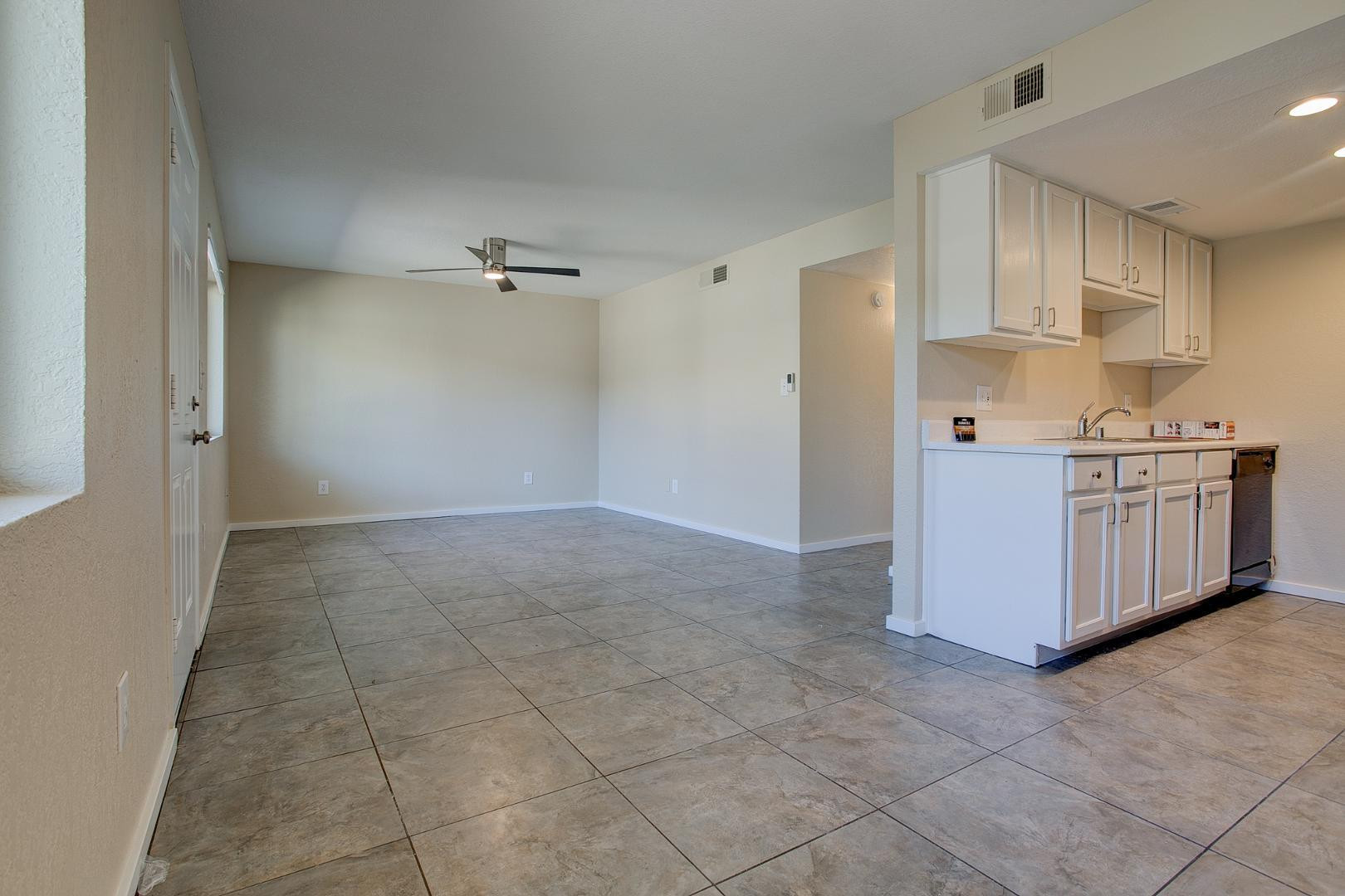 3402 North 32nd Street, Unit 129 Phoenix, AZ 85018 - Photo 6 of 33 Photo #7