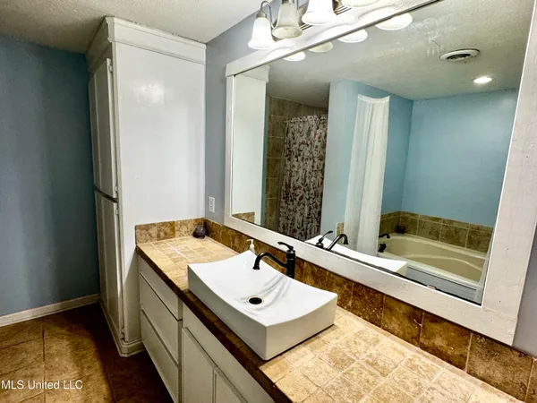 $430,000 | 250-274 Everett Church Road, Mendenhall, MS 39114