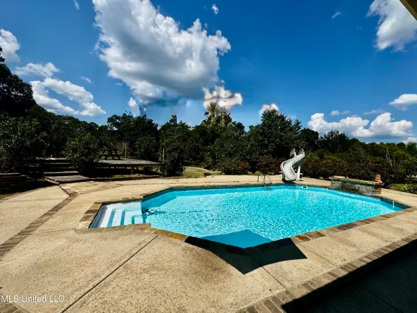 $430,000 | 250-274 Everett Church Road, Mendenhall, MS 39114