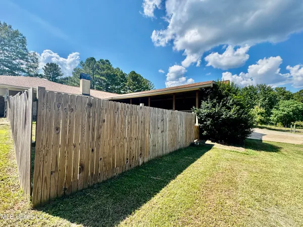 $430,000 | 250-274 Everett Church Road, Mendenhall, MS 39114