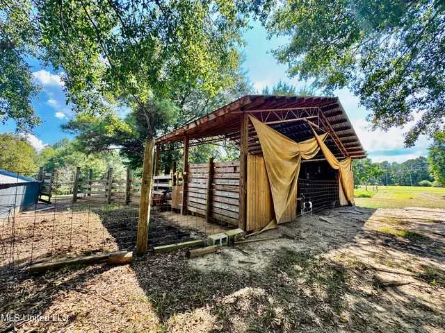 $430,000 | 250-274 Everett Church Road, Mendenhall, MS 39114