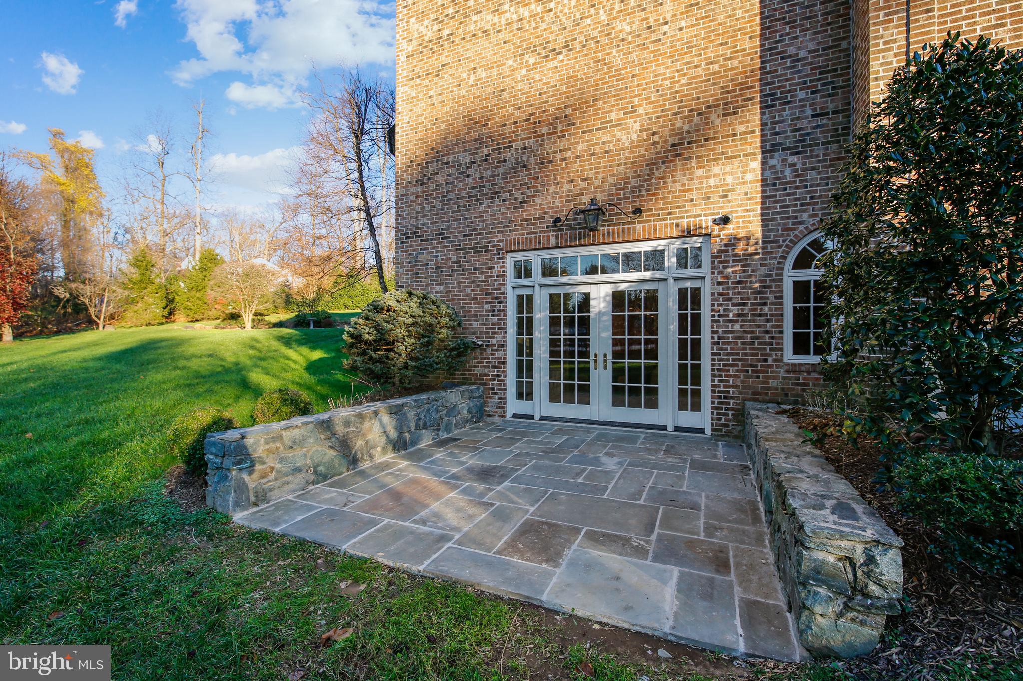 11315 River Road Potomac, MD 20854 - Photo 16 of 86