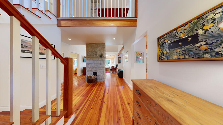 29 Boulder Hill Road Tenants Harbor, ME 04860 - Photo 17 of 90 Gracious Front Entryway