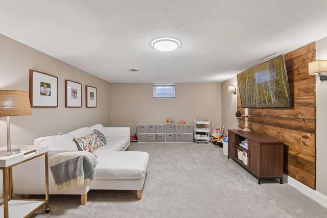 $575,000 | 15630 2nd Avenue North, Plymouth, MN 55447