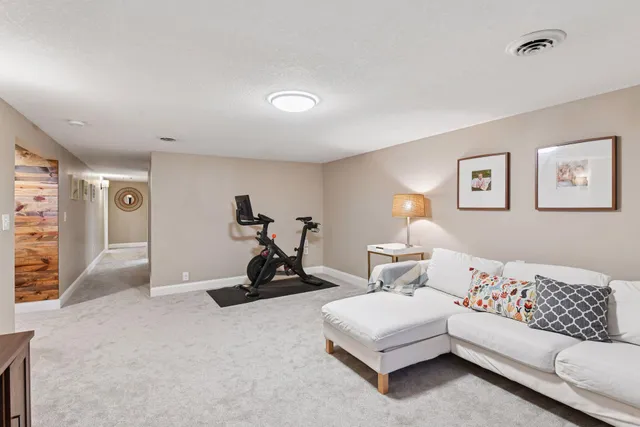 $575,000 | 15630 2nd Avenue North, Plymouth, MN 55447