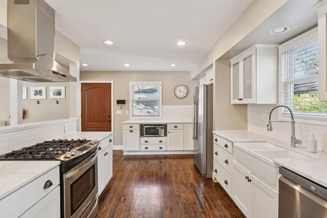 $575,000 | 15630 2nd Avenue North, Plymouth, MN 55447