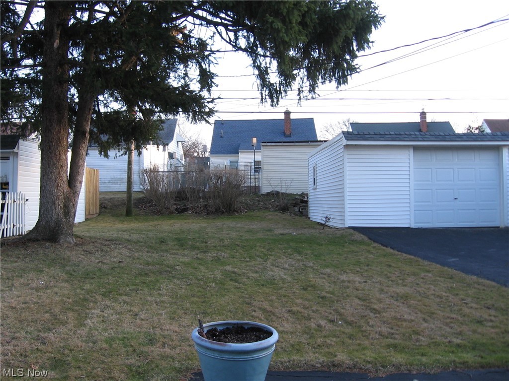 4202 Stilmore Road Cleveland, OH 44121 - Photo 21 of 21