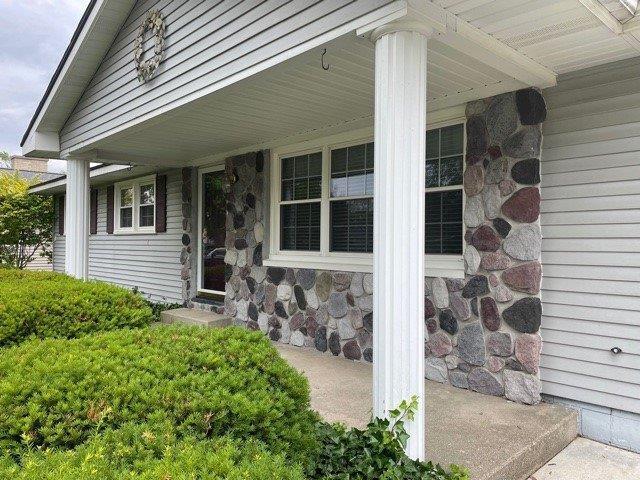 1501 Colonial Road Muskegon, MI 49441 - Photo 3 of 21 Colonial 27