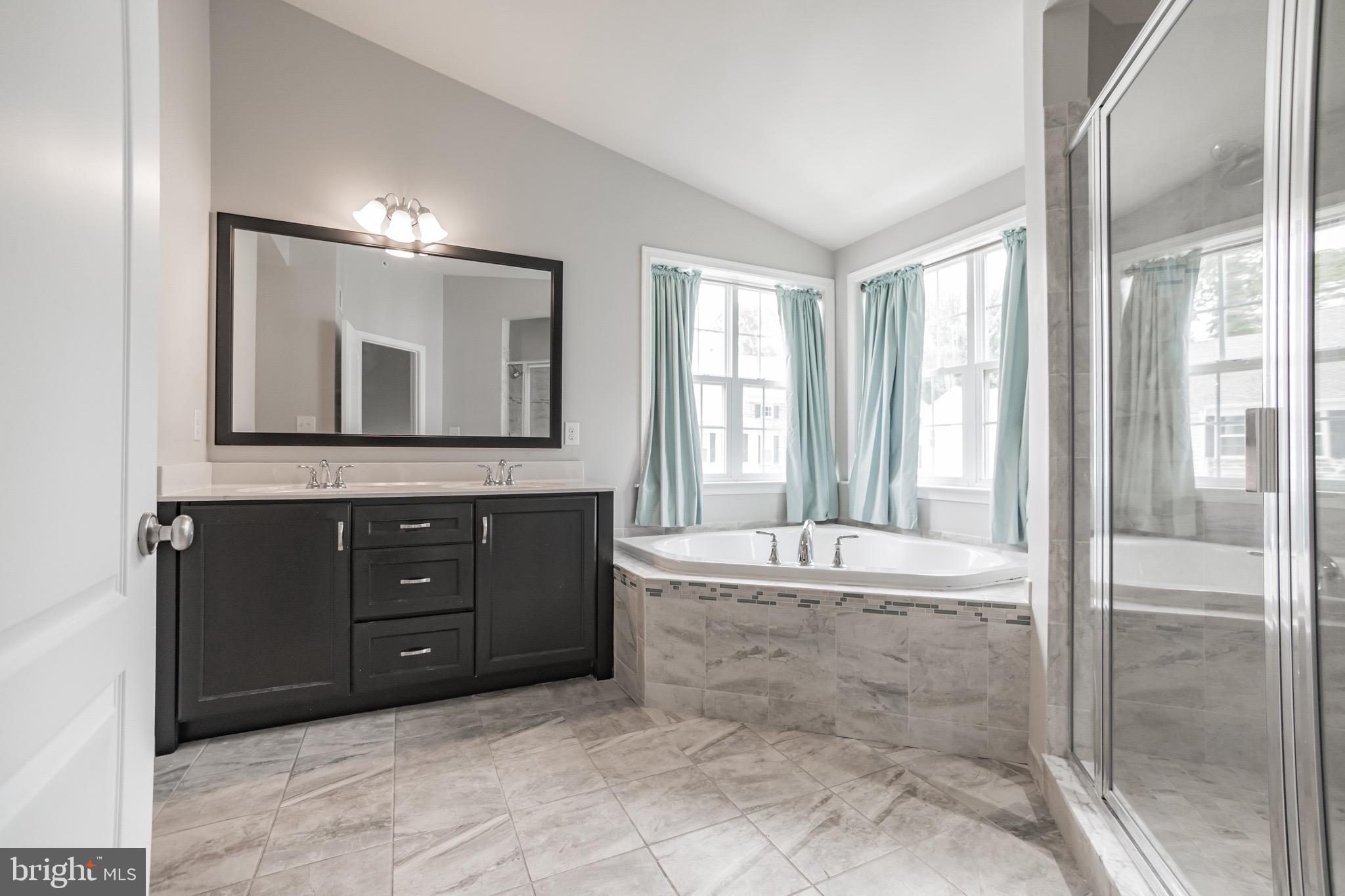 317 Corvus Circle Springfield, PA 19064 - Photo 26 of 44 Master Bath