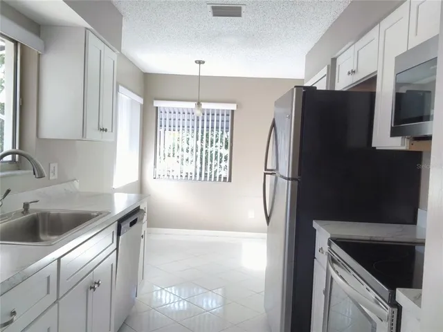 $1,950 | 1055 South Cooper Drive, Deltona, FL 32725