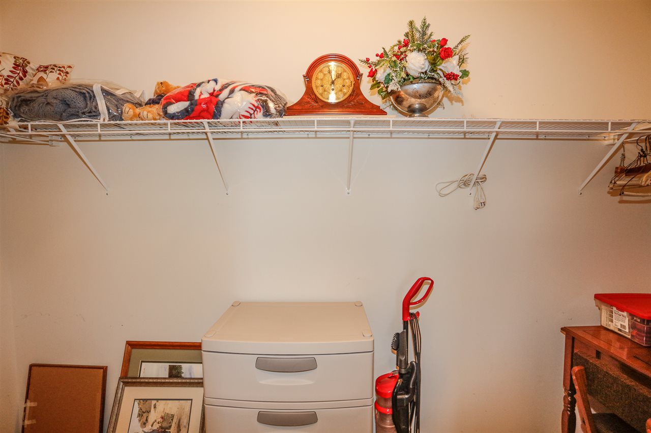 34 Mammoth Road, Unit 8 Hooksett, NH 03106 - Photo 25 of 40