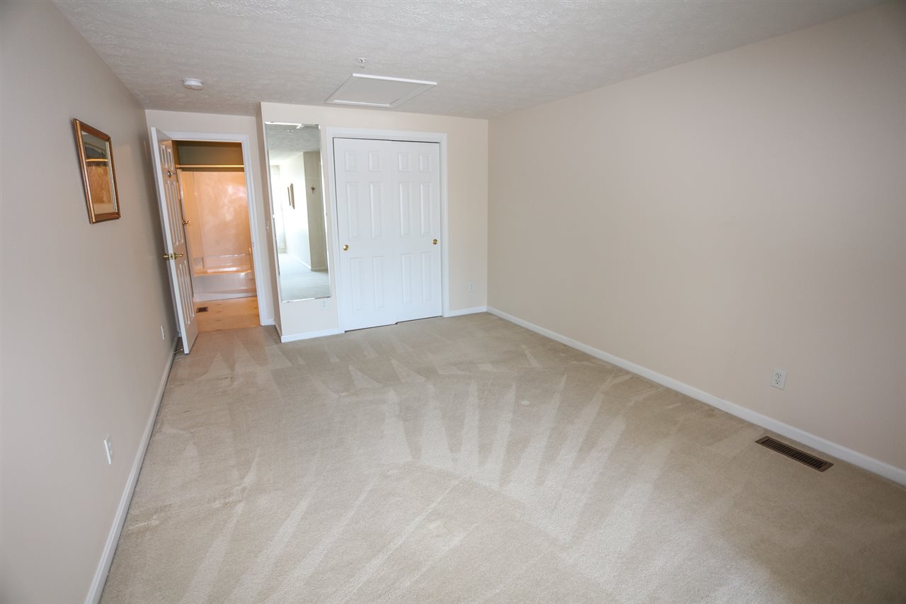 34 Mammoth Road, Unit 8 Hooksett, NH 03106 - Photo 32 of 40