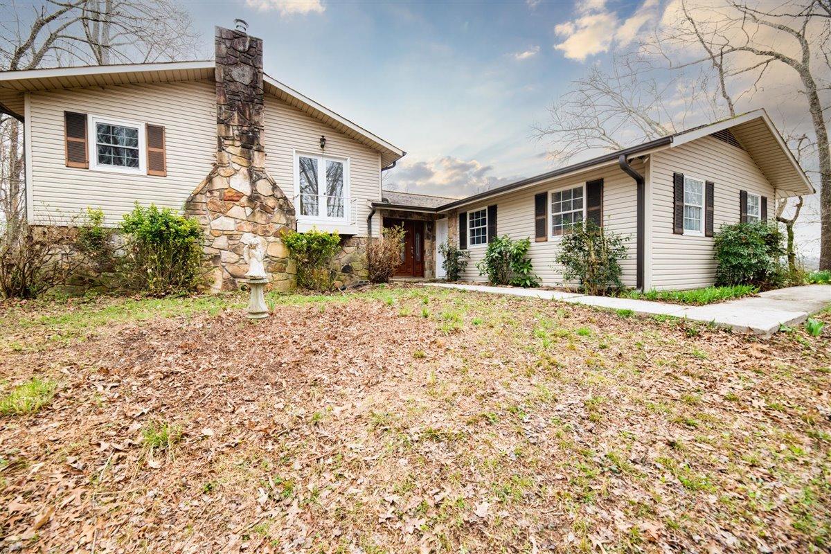 324 Bland Road Clinton, TN 37716 - Photo 2 of 35 02-324-Bland-Rd-Clinton-TN-2