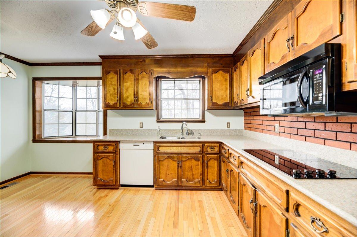 324 Bland Road Clinton, TN 37716 - Photo 11 of 35 11-324-Bland-Rd-Clinton-TN-11