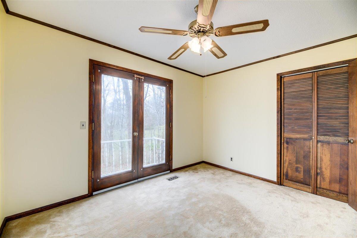 324 Bland Road Clinton, TN 37716 - Photo 17 of 35 18-324-Bland-Rd-Clinton-TN-18