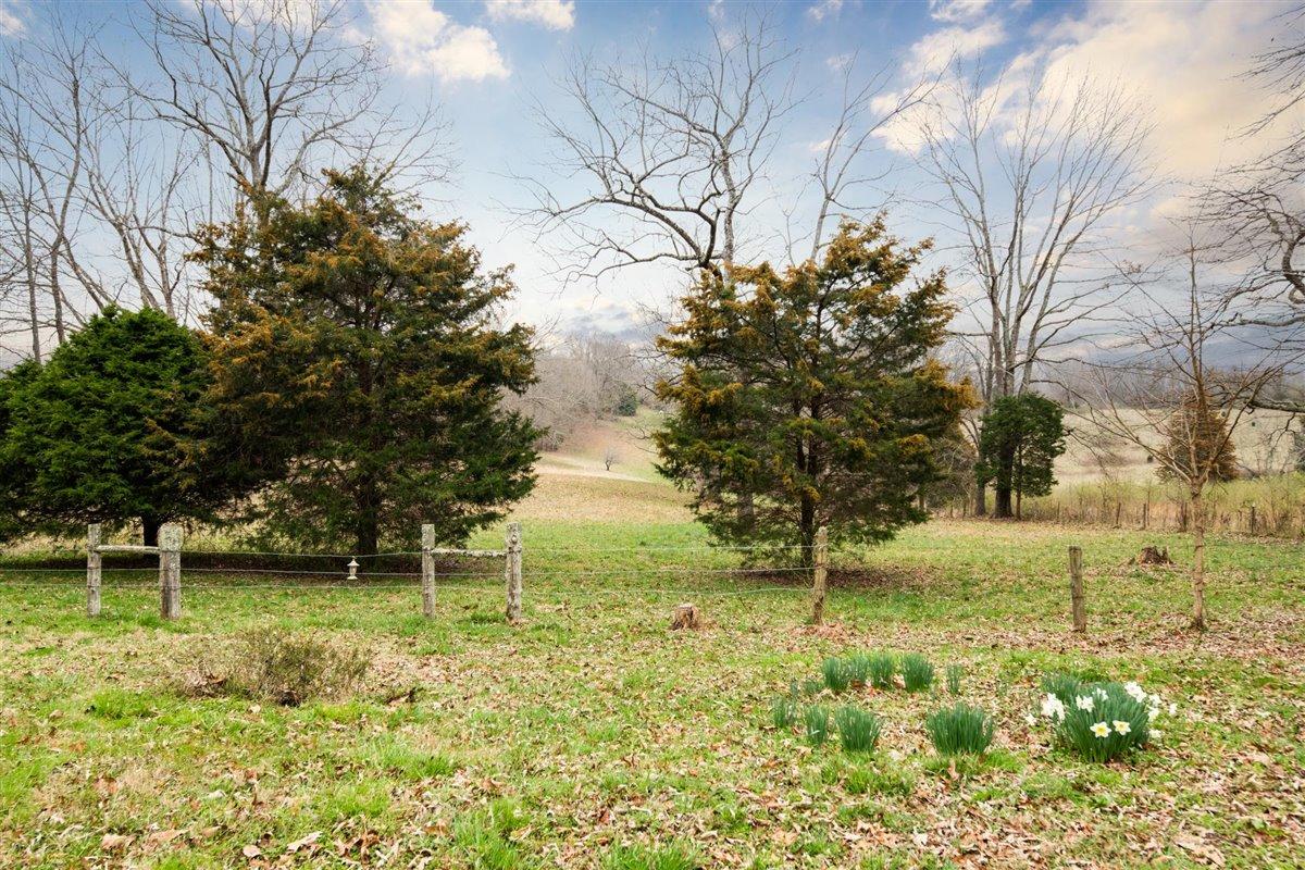 324 Bland Road Clinton, TN 37716 - Photo 32 of 35 33-324-Bland-Rd-Clinton-TN-34