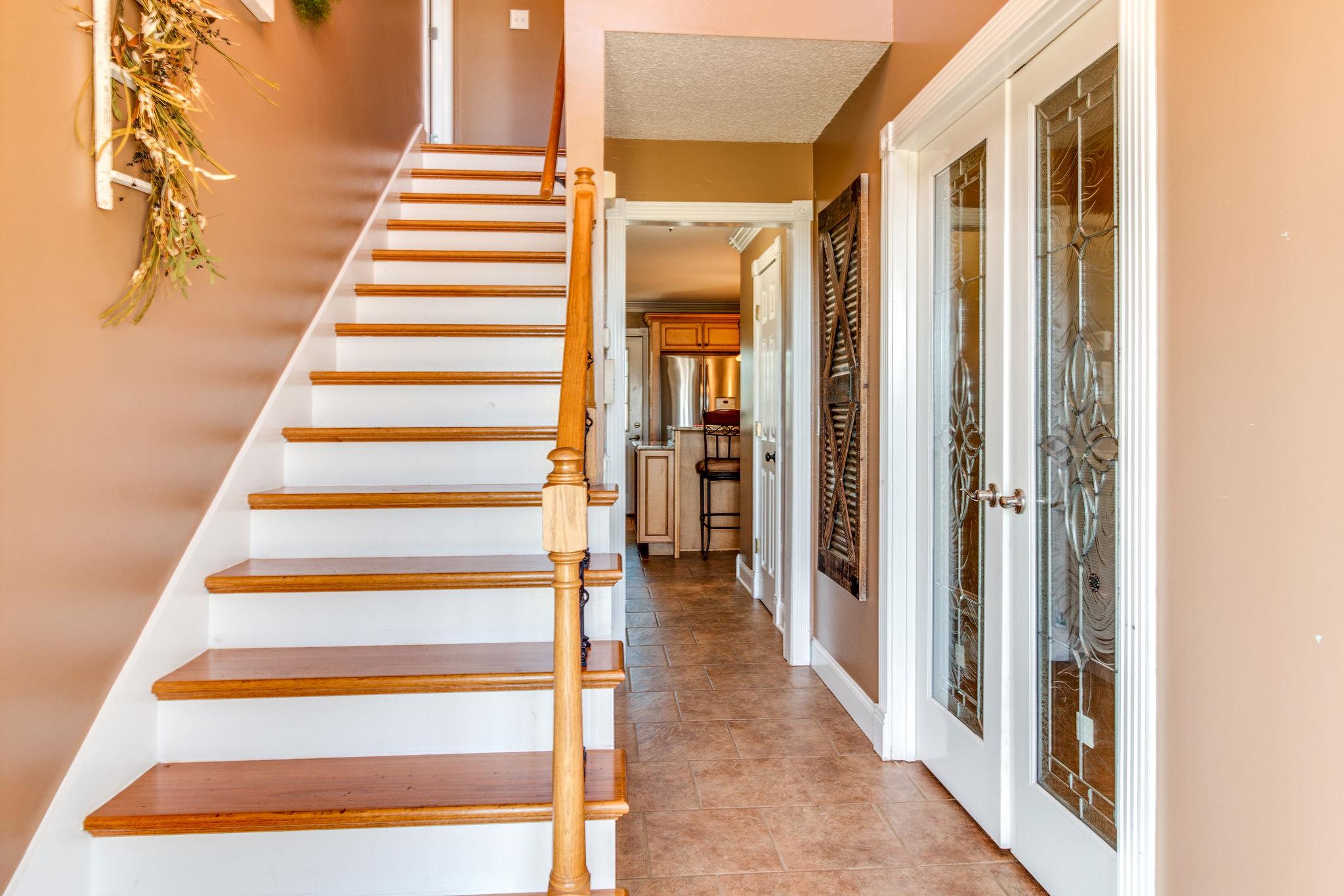 Hardwoods and tile throughout