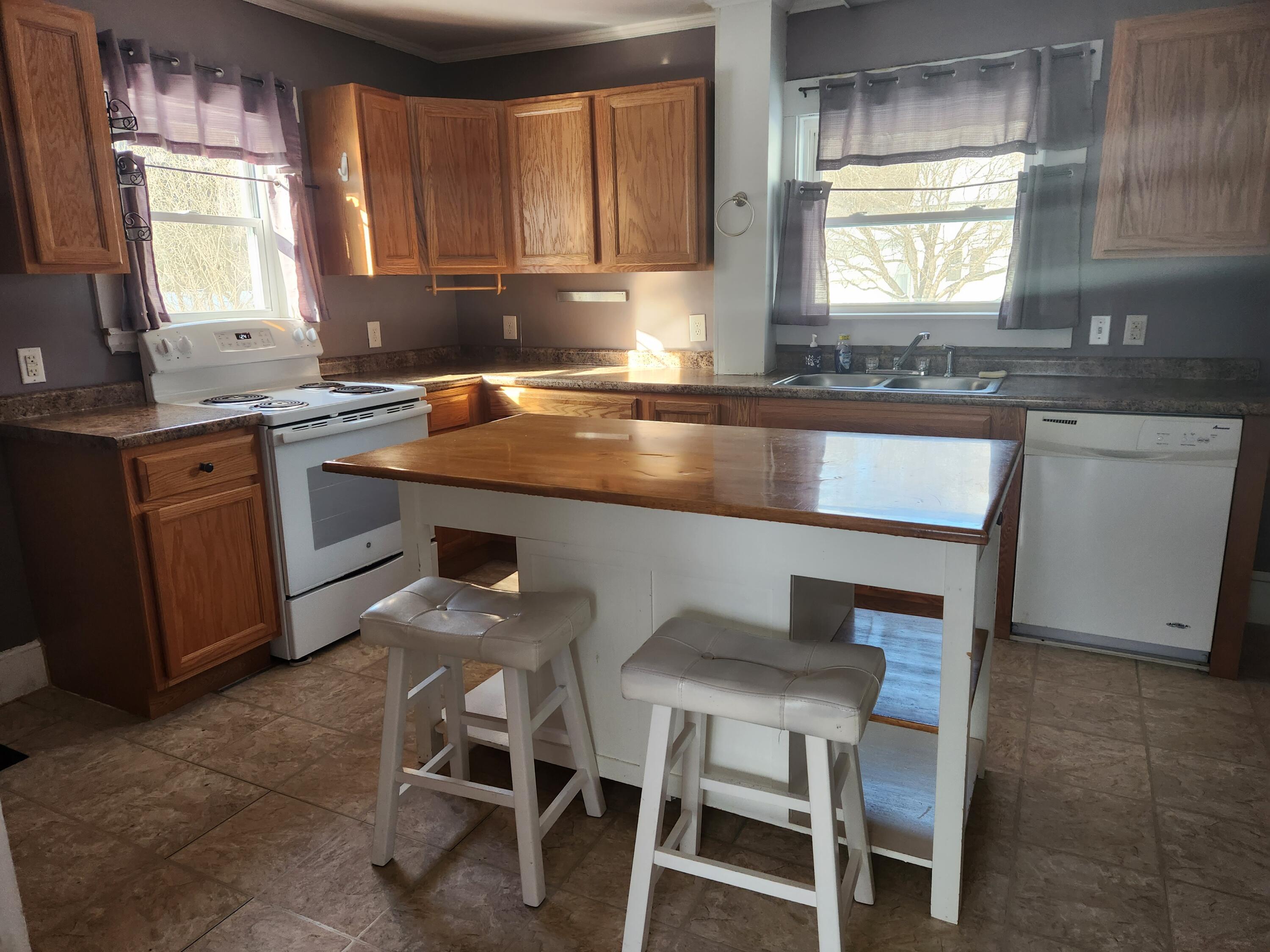 150 High Street Paris, ME 04281 - Photo 13 of 24 kitchen