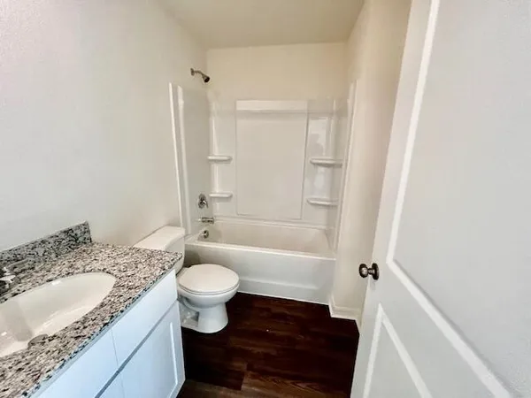 $2,100 | 1241 Stone Ridge Circle, Sebring, FL 33870