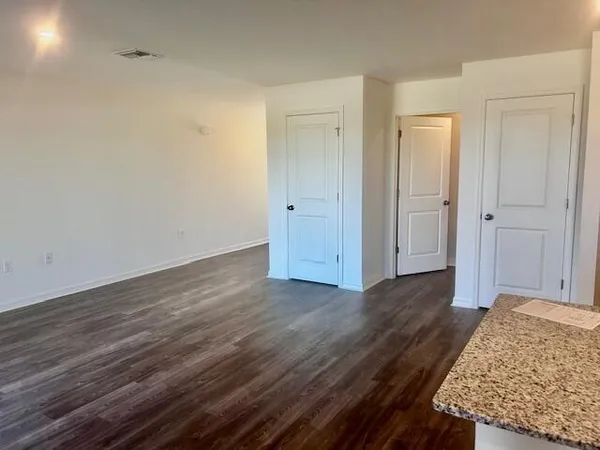 $2,100 | 1241 Stone Ridge Circle, Sebring, FL 33870