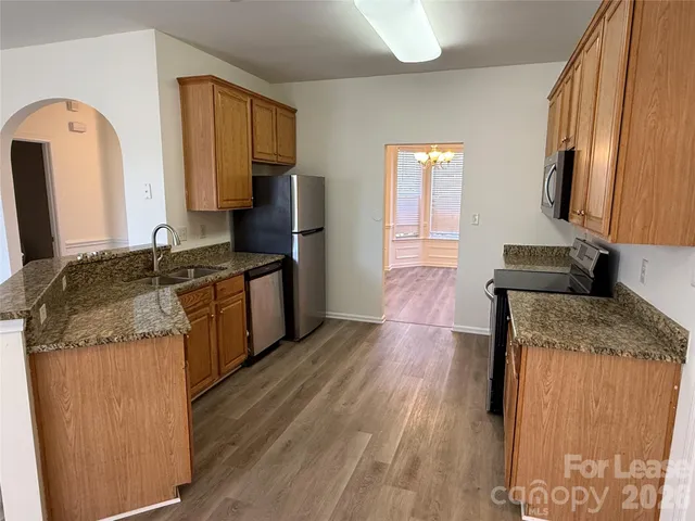 $2,149 | 10931 Chastain Parc Drive, Charlotte, NC 28216