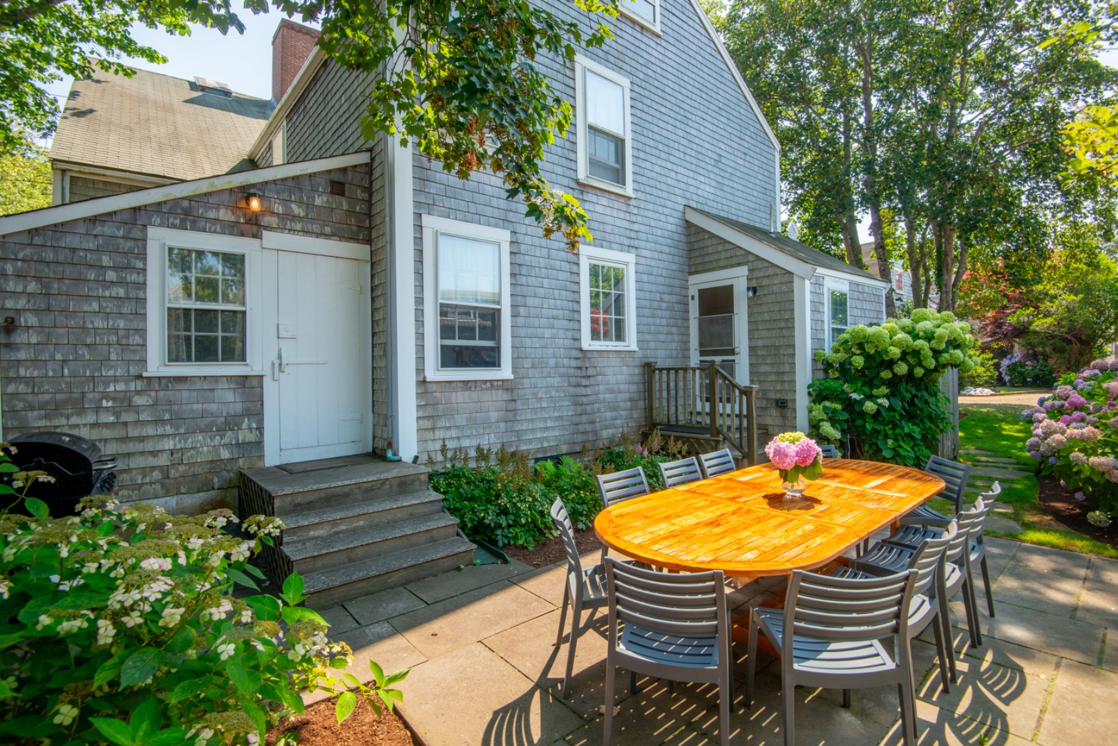 23 Liberty Street Nantucket, MA 02554 - Photo 13 of 14