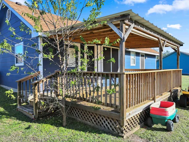 $265,000 | 720 Fallen Oak Drive, Bertram, TX 78605