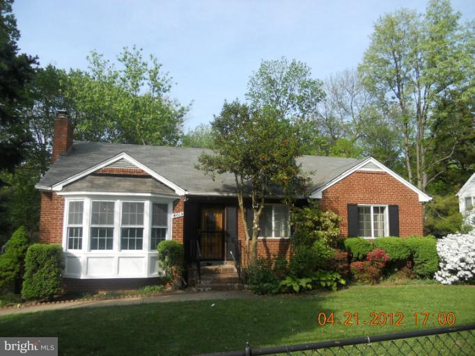 4019 Gallows Road Annandale, VA 22003 - Photo 17 of 18 Exterior (Front)